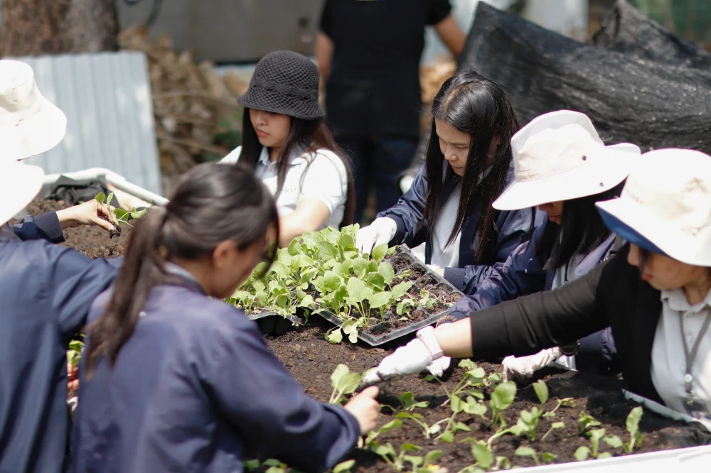 “Plus Doing Good, Growing Happiness in the Community” activity